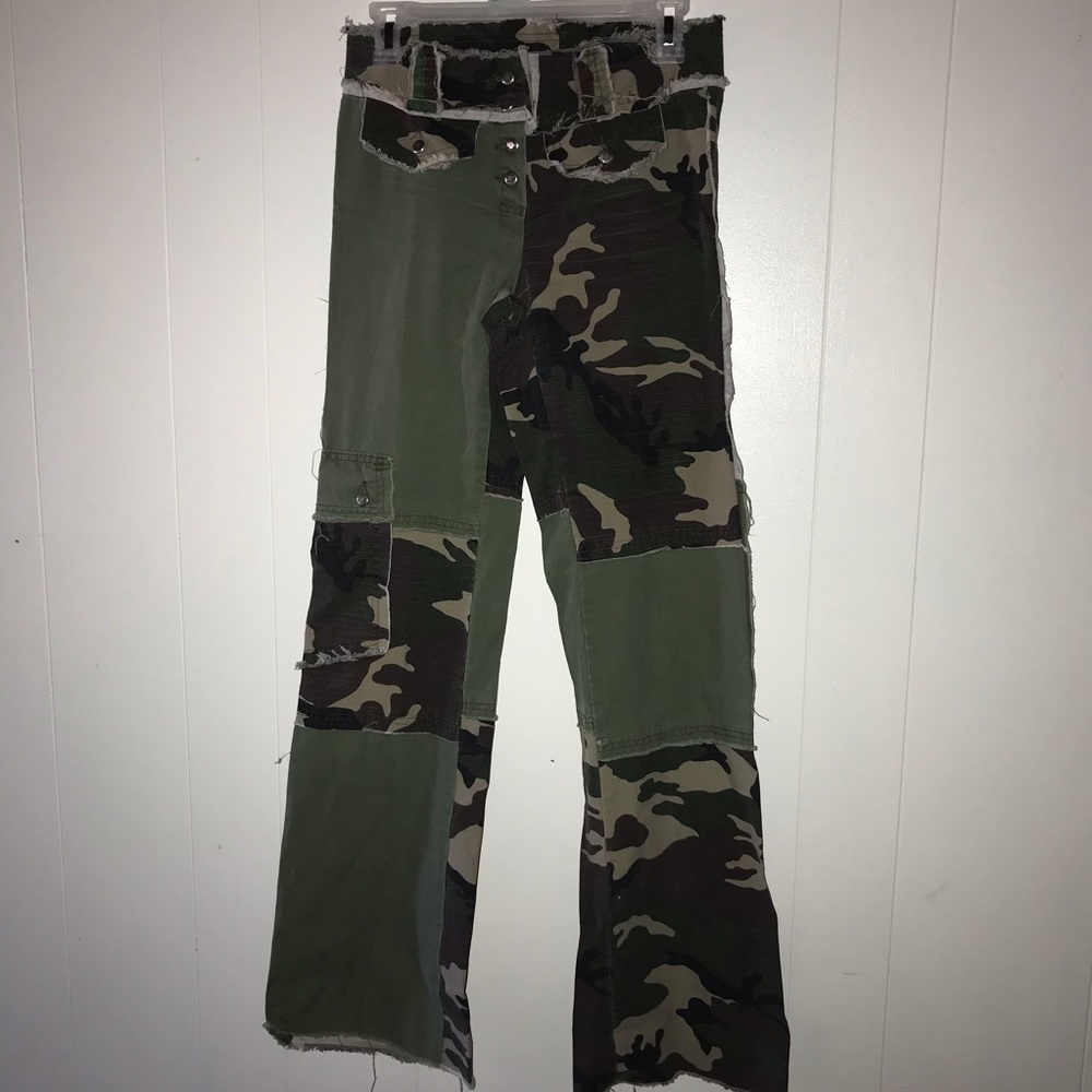 Bella Dahl flare camo cargo pants